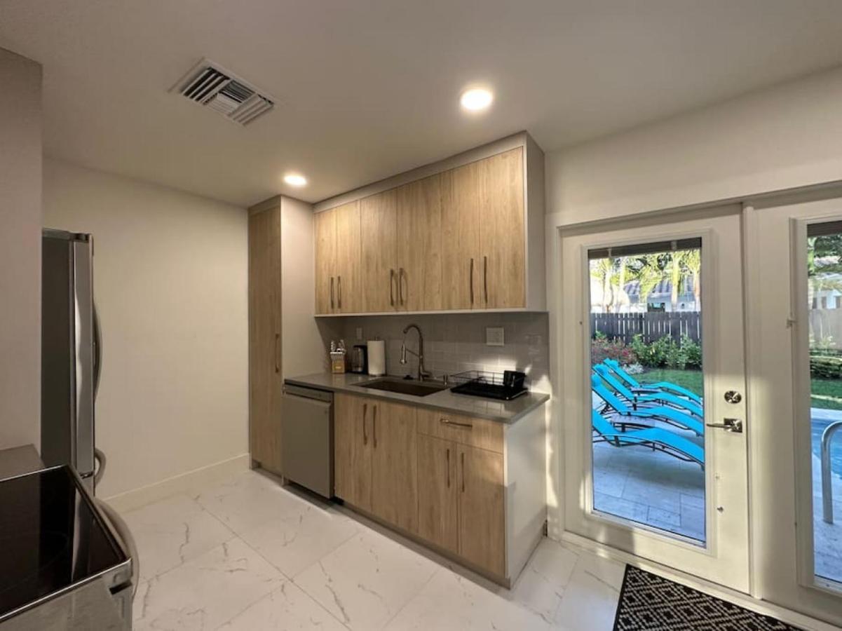 The Sun House - 3 Bed, 2 Bath, Private Pool, Fire Pit, Huge Backyard Vila Fort Lauderdale Exterior foto