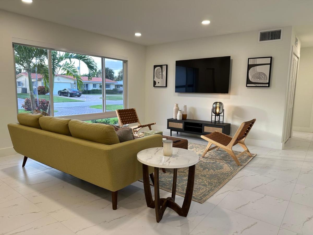 The Sun House - 3 Bed, 2 Bath, Private Pool, Fire Pit, Huge Backyard Vila Fort Lauderdale Exterior foto